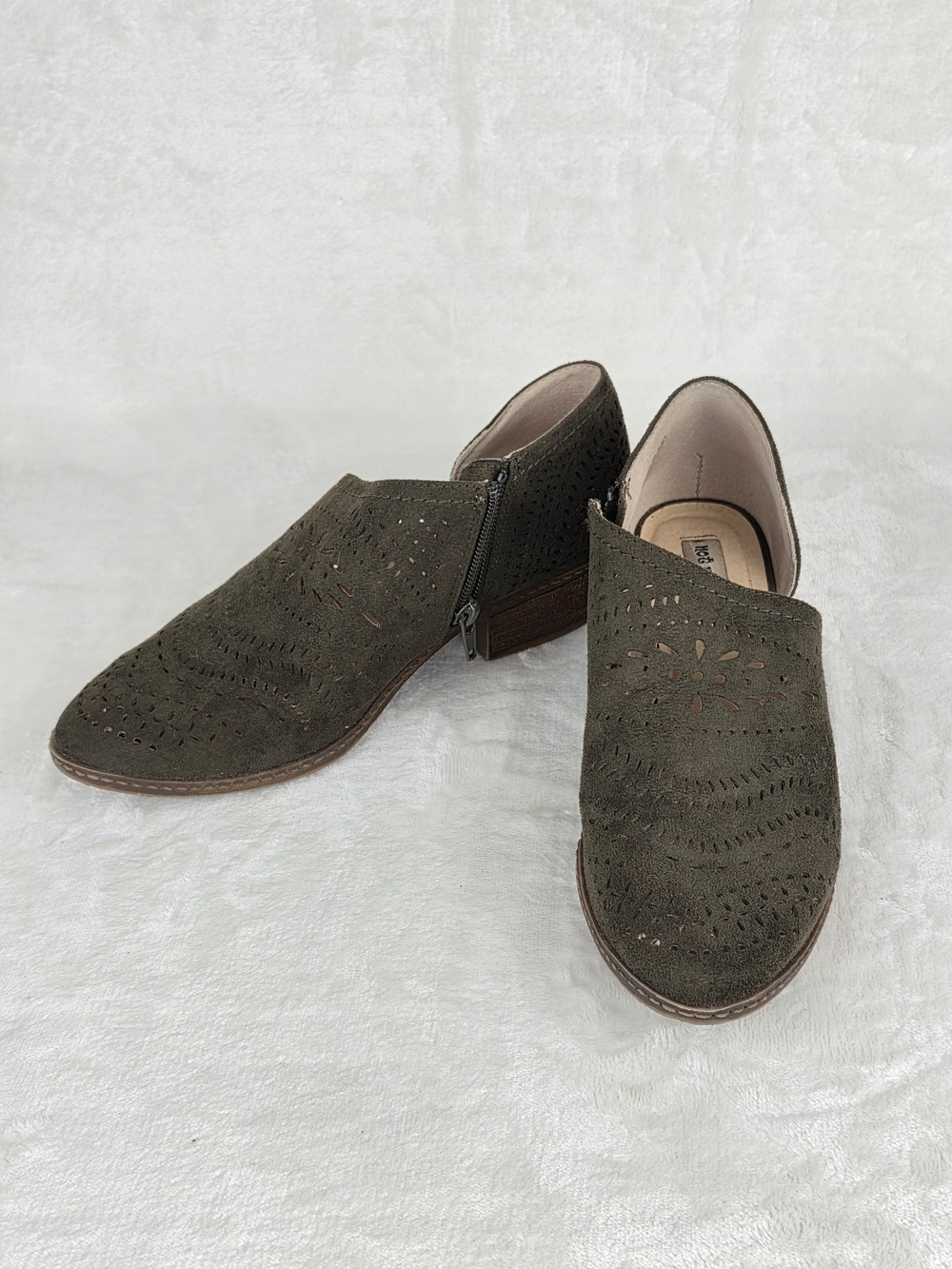 Not Rated Womens 7.5 Olive Green Perforated Faux Suede Side Zip Block Heel Boot